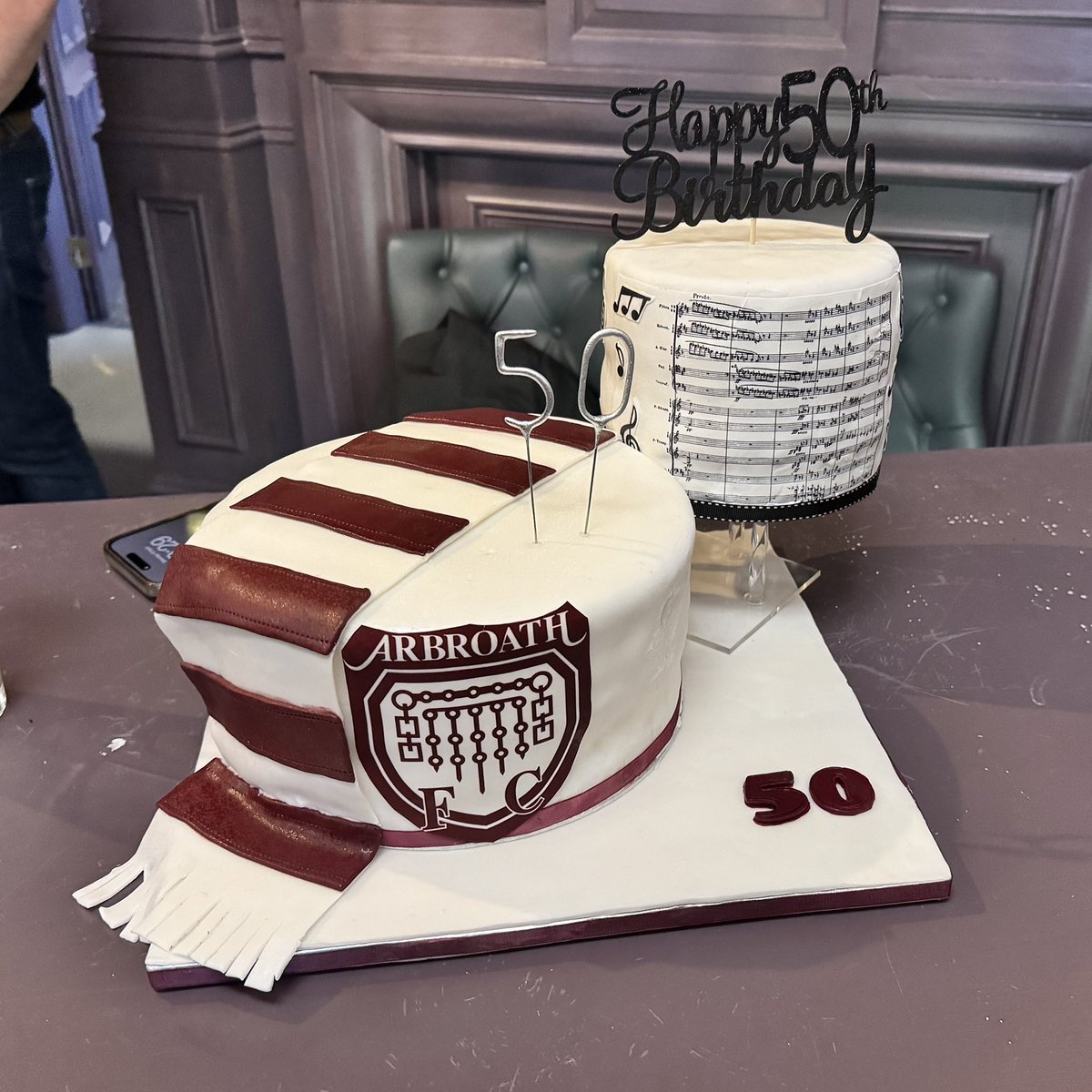 GarlogieBruce's tweet photo. @davidgold93 @ArbroathFC Huge congratulations! What a job you guys have done! 👏🏻👏🏻👏🏻 
Made my birthday celebrations even better. 
Check my @ArbroathFC birthday cake! 🇱🇻🇱🇻🇱🇻 https://t.co/gHJSKSsQkd