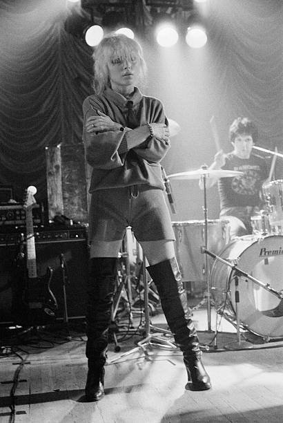duke19902's tweet photo. #DebbieHarry #ClemBurke #RIPClem https://t.co/HQzL9AIzwC