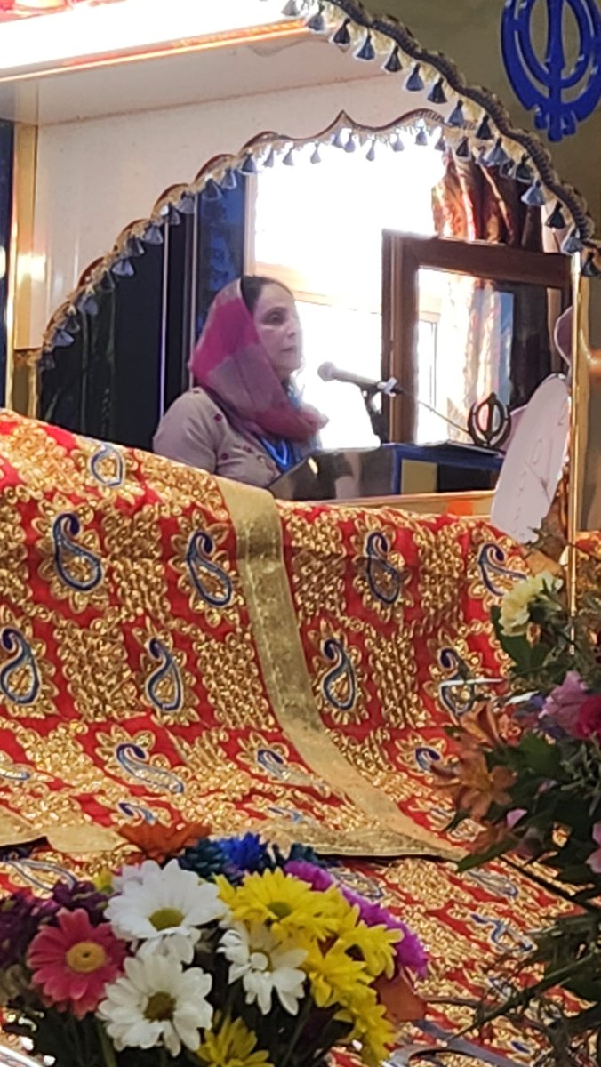 HSWestYorkshire's tweet photo. Had a wonderful time celebrating Vaisakhi at the Prospect Street Gurdwara in Huddersfield. Thank you to everyone for your warm welcome, and the lovely langa prepared by the women. The food was great. I made chapatis! Thank you Balbir, Kiran, lovely  to see you again. https://t.co/nG5n6ILXN6