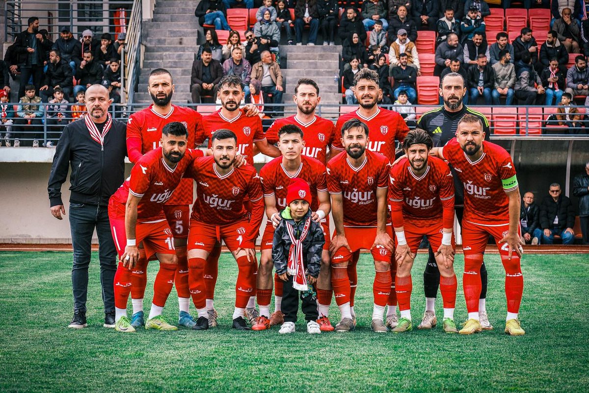 Bölgesel Amatör Lig'de bu sezon tarih yazan ve bitime üç hafta kala şampiyonluğunu garantileyerek 3. Lige yükselen şehrimizin takımı 1926 Bulancakspor'umuzu tebrik ediyor, bu başarıda emeği geçen herkesi kutluyorum. Hak ettiniz, hakkınızı aldınız. Bravo takım. 🏆