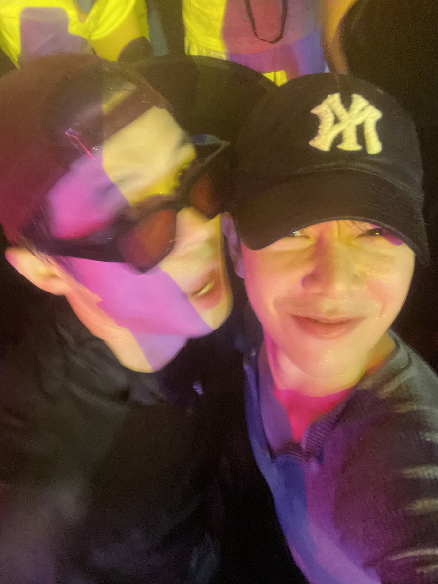 babe_in_'s tweet photo. เอ้าไรว่ะ 🥲 https://t.co/v3CcOVY0xO