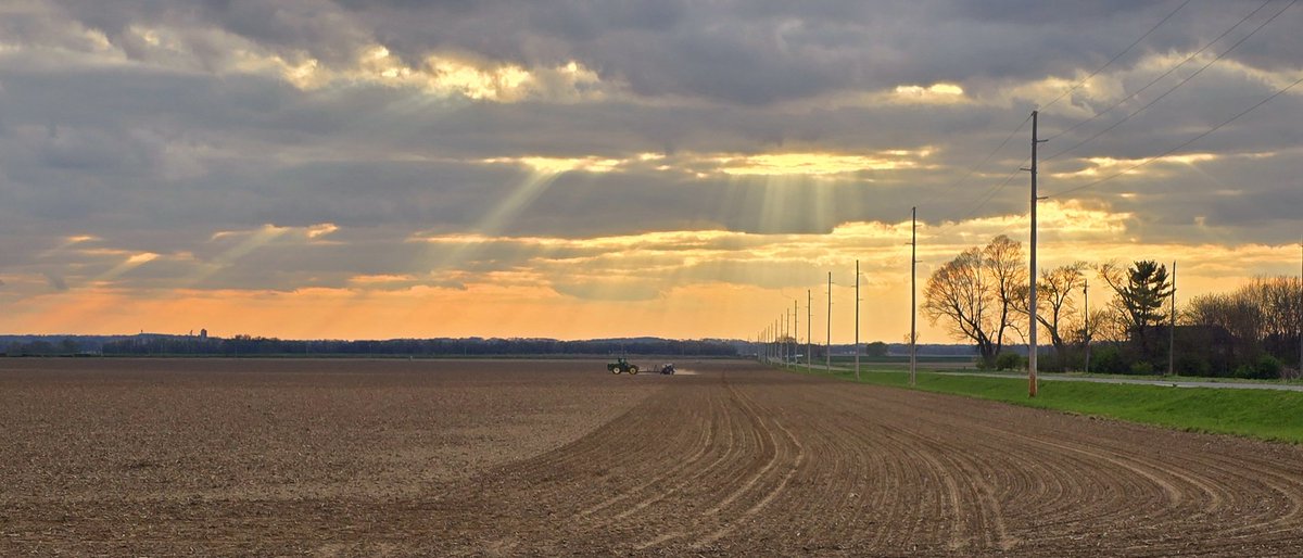 coonrunfarms's tweet photo. It's the time of year again...
#plant2025 #ruralillinois https://t.co/WRECfbla7o