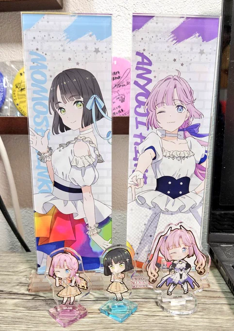 アトレの壁も買えたの嬉しかった～🥰
月夜見吟子のアクスタ枯れてたからまた次回再入荷してからゲットしに行きたいな～ 