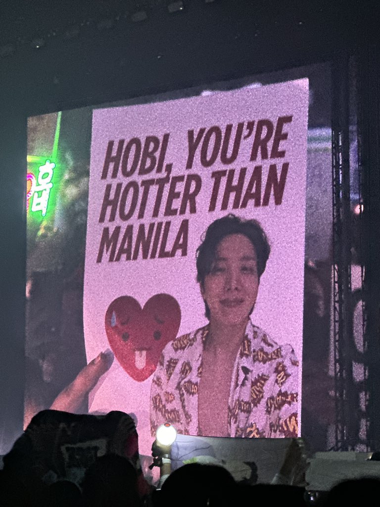 jhopewaist's tweet photo. THIS BANNER 😭

#HOPE_ON_THE_STAGE_TOUR_Manila https://t.co/WGhwA62vVF