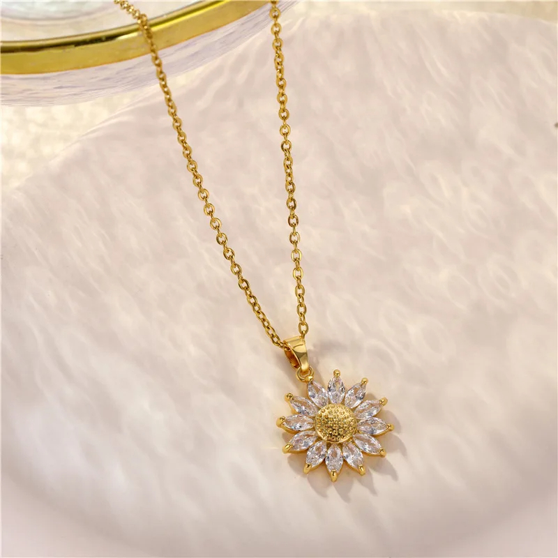 SwipeKart's tweet photo. 🌟 Caption (for all platforms):
Shine bright like a sunflower 🌻✨
Our elegant Gold Sunflower Necklace adds a touch of sparkle and joy to every outfit. Perfect for gifting or treating yourself 🌞💛
🛍️ Available now — Limited stock!
#LinkInBio #SunflowerVibes #JewelryGoals https://t.co/iAvFCm9Z5T