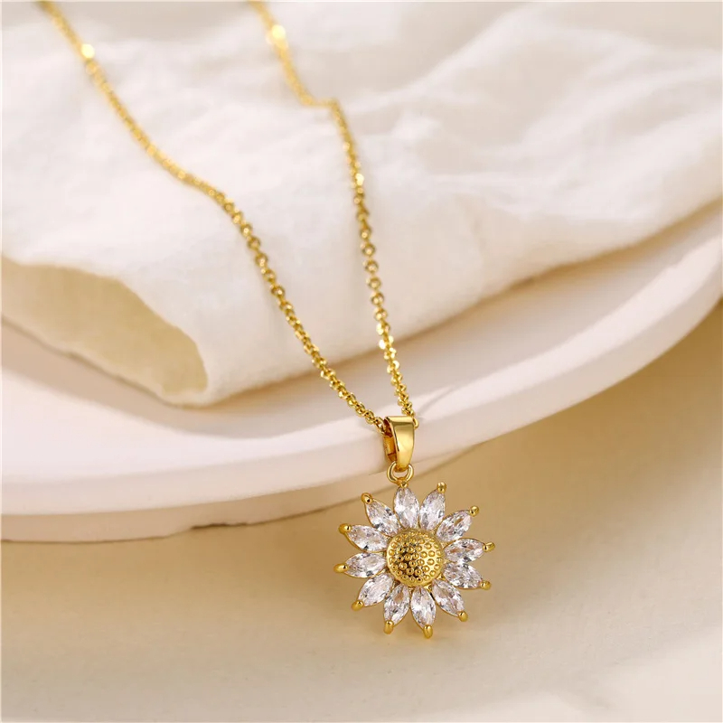 SwipeKart's tweet photo. 🌟 Caption (for all platforms):
Shine bright like a sunflower 🌻✨
Our elegant Gold Sunflower Necklace adds a touch of sparkle and joy to every outfit. Perfect for gifting or treating yourself 🌞💛
🛍️ Available now — Limited stock!
#LinkInBio #SunflowerVibes #JewelryGoals https://t.co/iAvFCm9Z5T