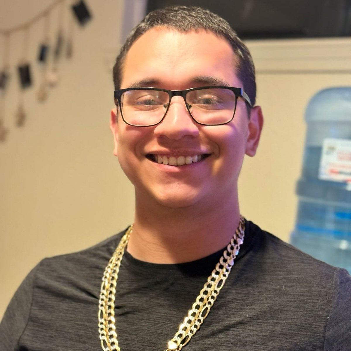 DesignOver1's tweet image. DM me for logos overlay banners 💯🔥#gaminglogo #logo #twitch #twitchstreamer #twitchaffiliate #kick #KickStreaming #KickStreamers  #stream #kickaffiliate
@KickStreamsLive
@TwitchRTSupport
@SmallStreamersC
@SupStreamers
@Tstreamersunite
@GamerGrowthHQ
@GrowthOnKick