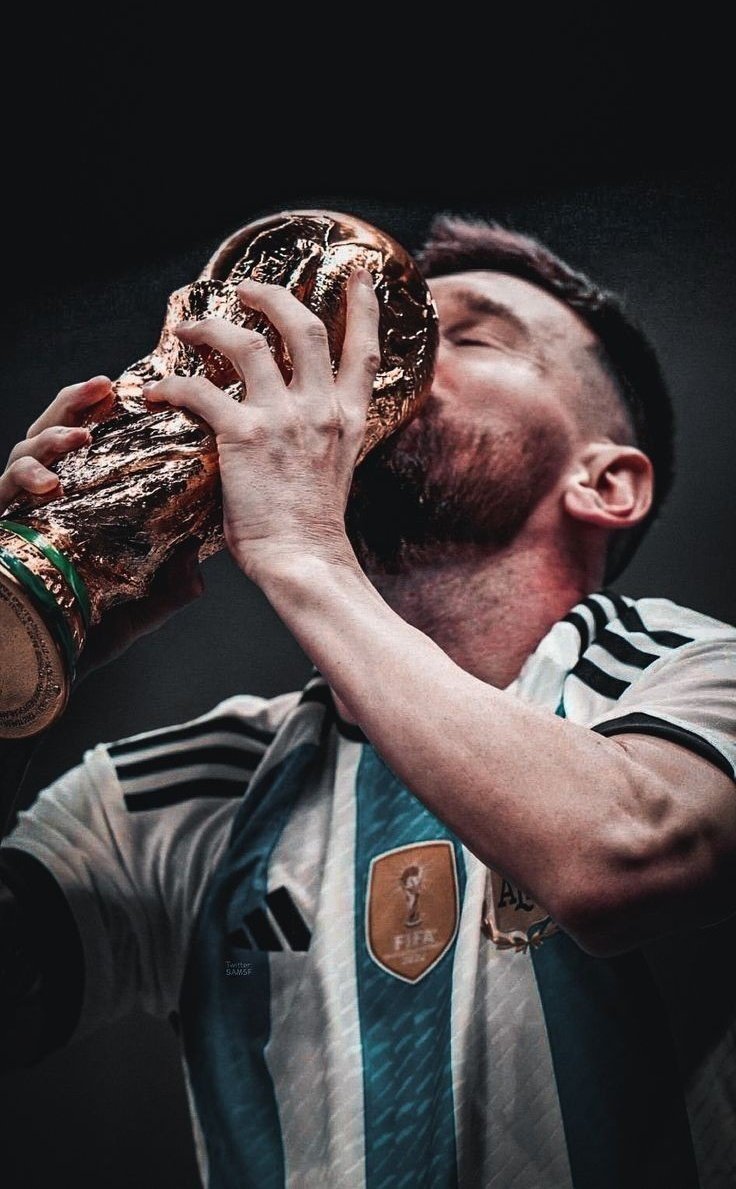 Messias30_'s tweet photo. Feliz día internacional del beso. https://t.co/LF36KRgJ3U