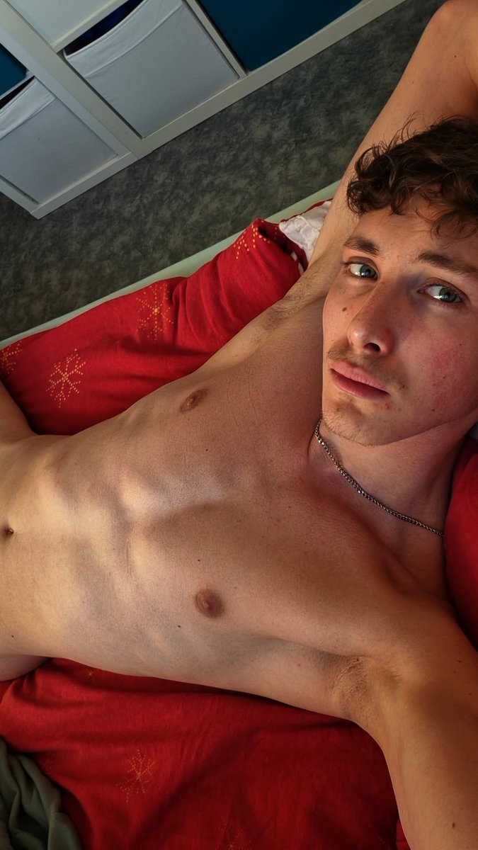 simplyluk tweet media