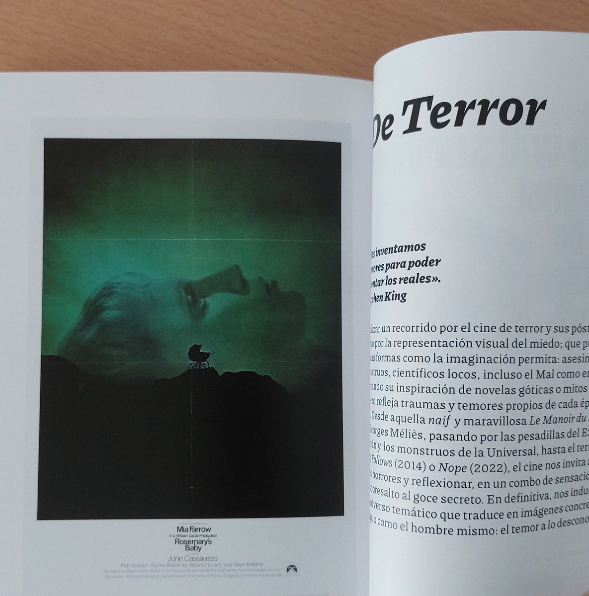 vvs00's tweet image. Lugares donde se consigue mi libro «Afiches de película». También tengo algunos ejemplares en mano. Consultas por DM.