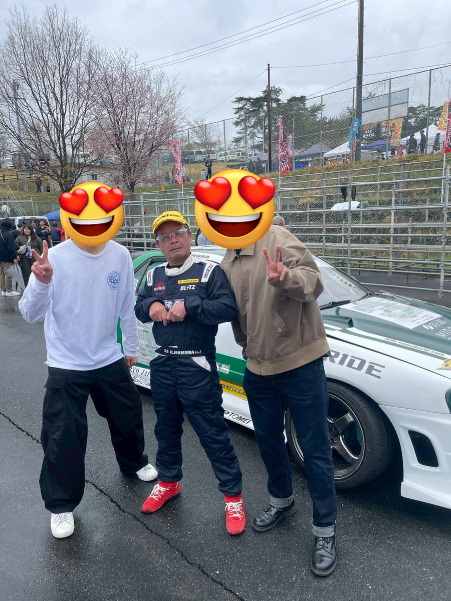 initial_ALTEZZA's tweet photo. 初 車輪村！アツい🔥🔥
写真、サインありがとうございます！ https://t.co/yZdtrjUiNE