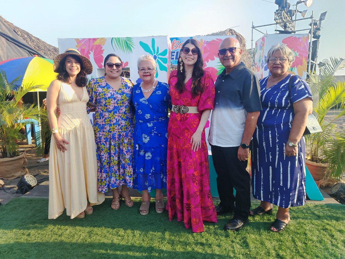 redvolucion_nic's tweet photo. 🇳🇮 || 🩱👙La Pasarela Verano 2025, fue un espectáculo de moda y arte en el idílico paisaje de las playas del pacífico nicaragüense. Un evento presentado por #Nicaragua #Disena y Chinandega Moda, celebrando la creatividad y el diseño local.❤️🖤 https://t.co/NctFfDahtY