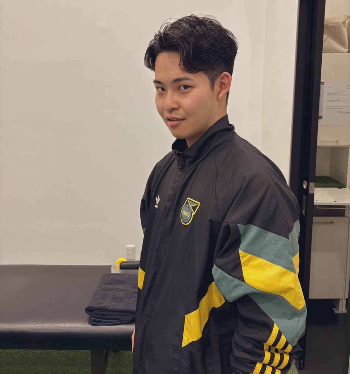 【技術練習】

練習通して実際にお客様目線に立つこと、追求することの大切さ。
上手くいかなくて辛いこと悔しいと思うことたくさんあるよな。でも間違いなく成長してるから✨
みなとみらい店みんなで成長してこ🔥

#ドクターストレッチ
#みなとみらい店