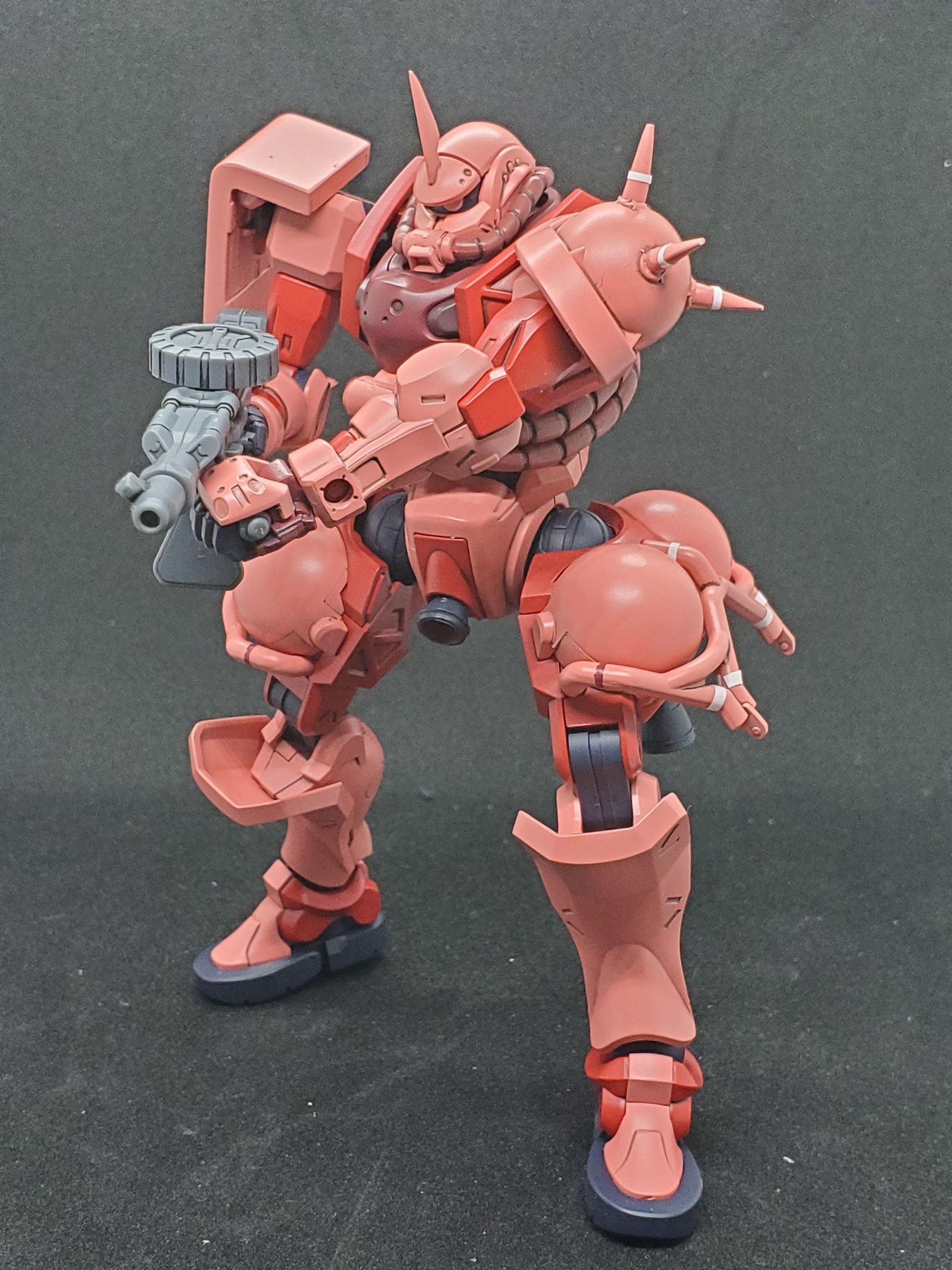 HG1/144軍警ザク改造　シャア専用ザク風改造塗装完成品 HG 軍警ザク (シャア専用ザクカラー) HG 1/144 シャア専用ザク