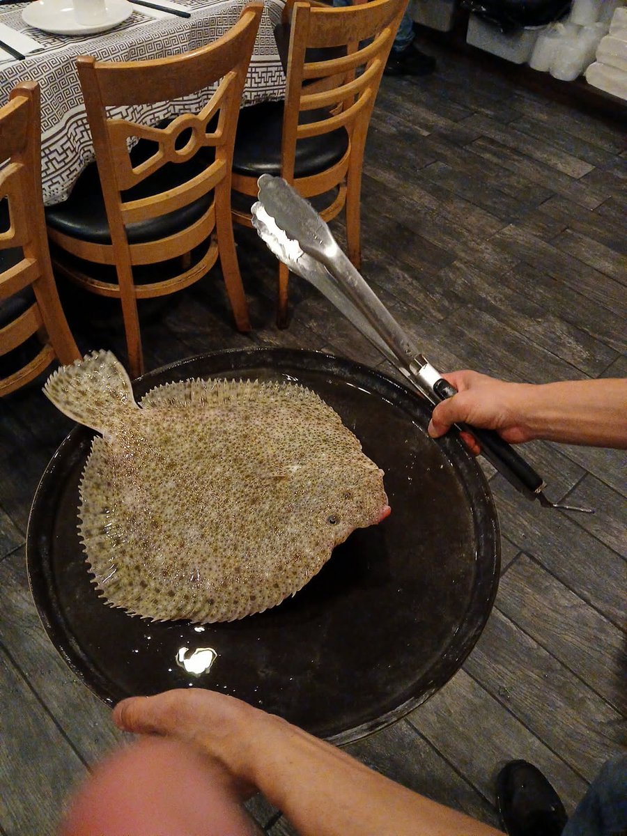 ChrisRadka's tweet image. Bon appétit in @chicago #ChinaTown 🍽. An excellent finish to Day 1 of #asbmb25 ✅️! @ASBMB @SantiagoFrangos #Turbot🐠 #MOSAIC