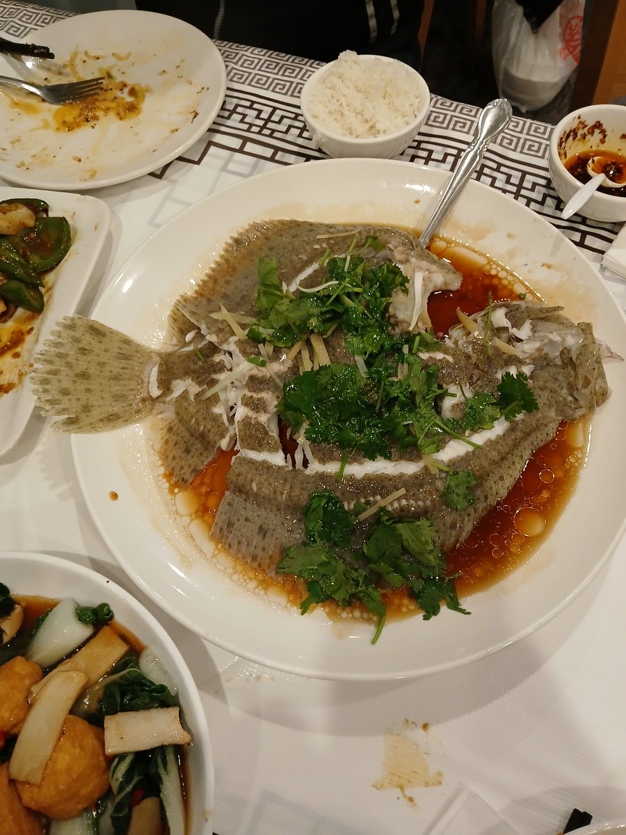 ChrisRadka's tweet image. Bon appétit in @chicago #ChinaTown 🍽. An excellent finish to Day 1 of #asbmb25 ✅️! @ASBMB @SantiagoFrangos #Turbot🐠 #MOSAIC