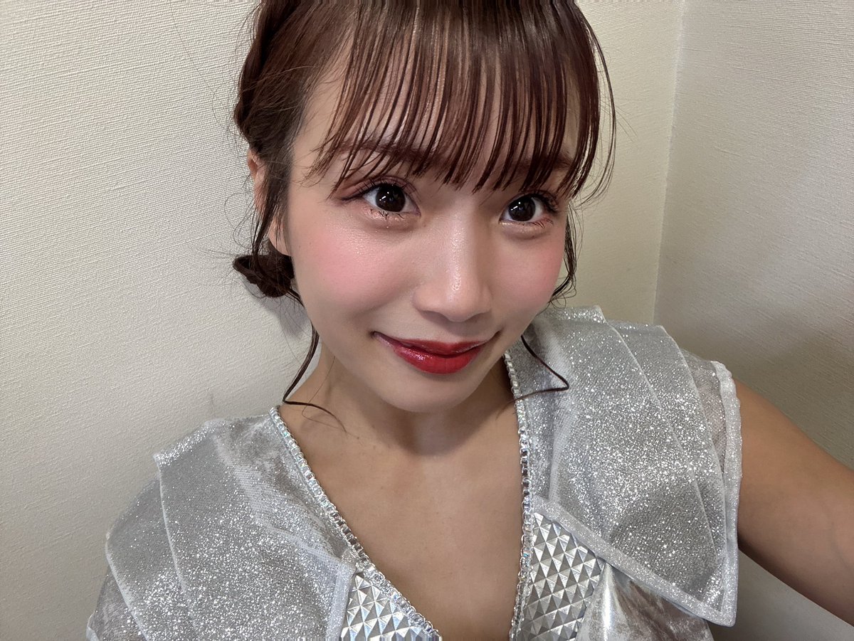 2本ライブありがとうでした！

ふぶきくんれんくんは
lonelyカバーしてくれてありがとう🥹

RAFUUさん
サウナが好きなんです　コラボしていただきありがとうございました😊
またサウナなうにもぜひきてください😁❤️‍🔥

anotherambitiousは
引き続きたくさん聴いてくださいね🎤