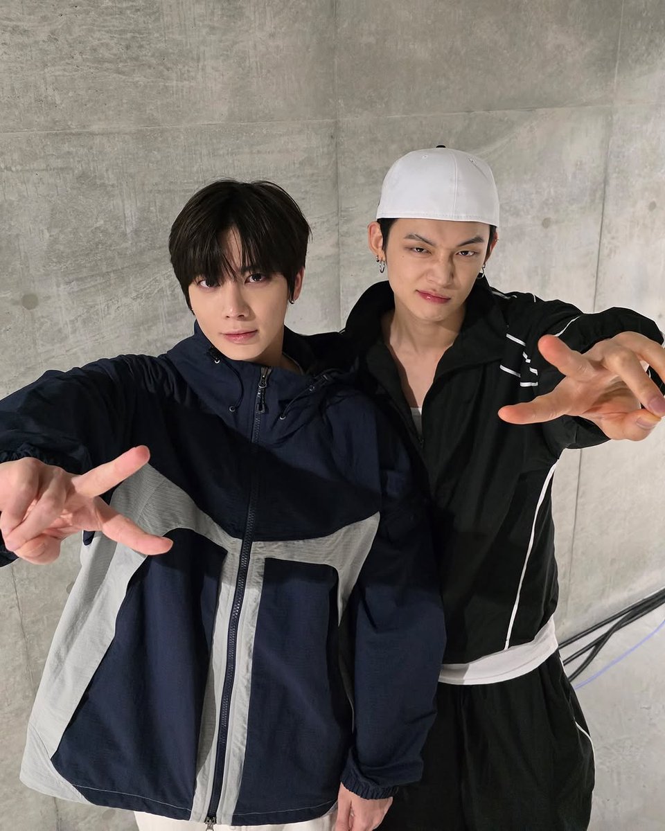 txtpopbase's tweet photo. TXT's Taehyun and Yeonjun shared new photos. https://t.co/X6Kok7W0Uk