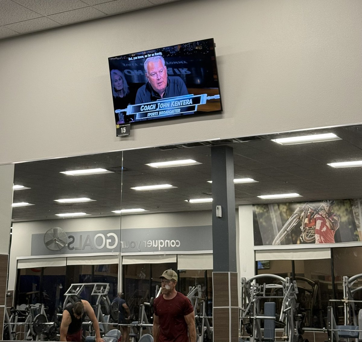 Just the motivation I needed at the gym. <a href="/CoachKentera/">John Kentera</a> 🔥🔥