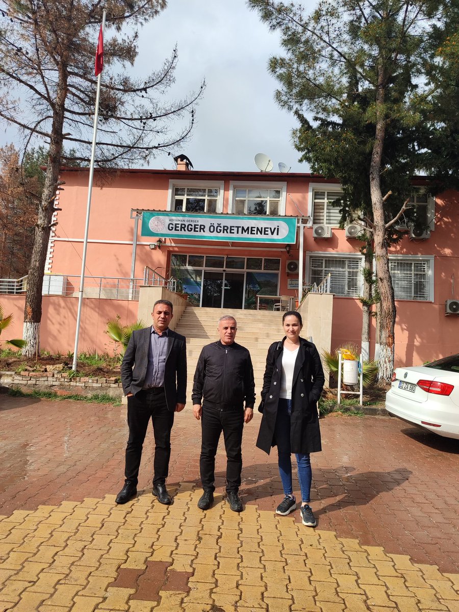 ad_egitim's tweet photo. Gerger Eğitim Sen ilçe temsilciliğimizle birlikte 
Cumhuriyet ilk
Fatih İlkokulu,
 Atatürk Ortaokulu, 
Gerger imamHatip Ortaokulu, 
Gerger ÇPL,
Gerger Ortaokulu, 
Helül ilk ve Ortaokulu,
 Gölyurt ilk/ Ort
Gölyurt ÇPL
Lisesinde eğitim emekçisi arkadaşlarla bir araya geldik. https://t.co/qzcnWTOvQt