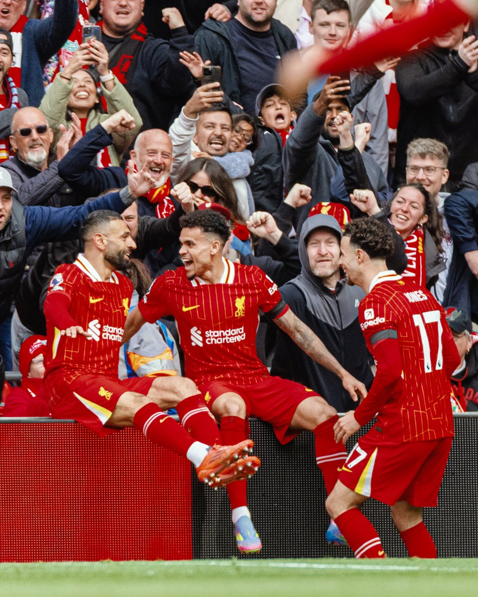 LFC's tweet photo. It had to be this celebration 😆 https://t.co/fhwXOurXLW