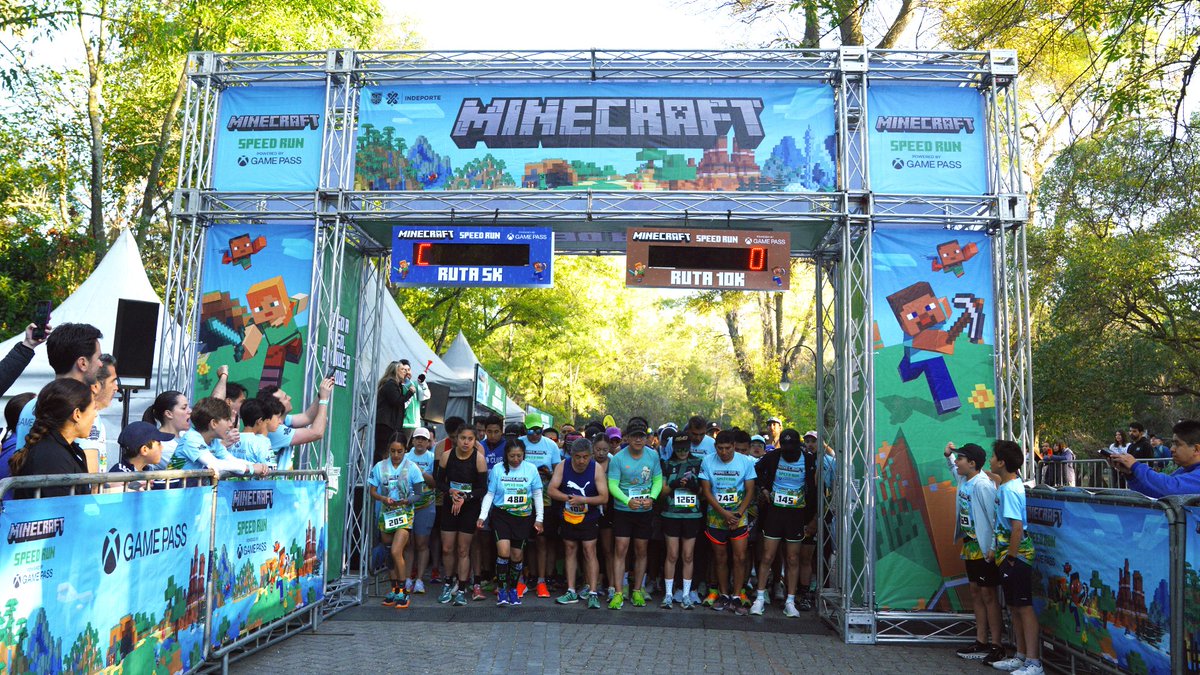 XboxMexico's tweet image. Paso a paso, bloque a bloque #MinecraftRun