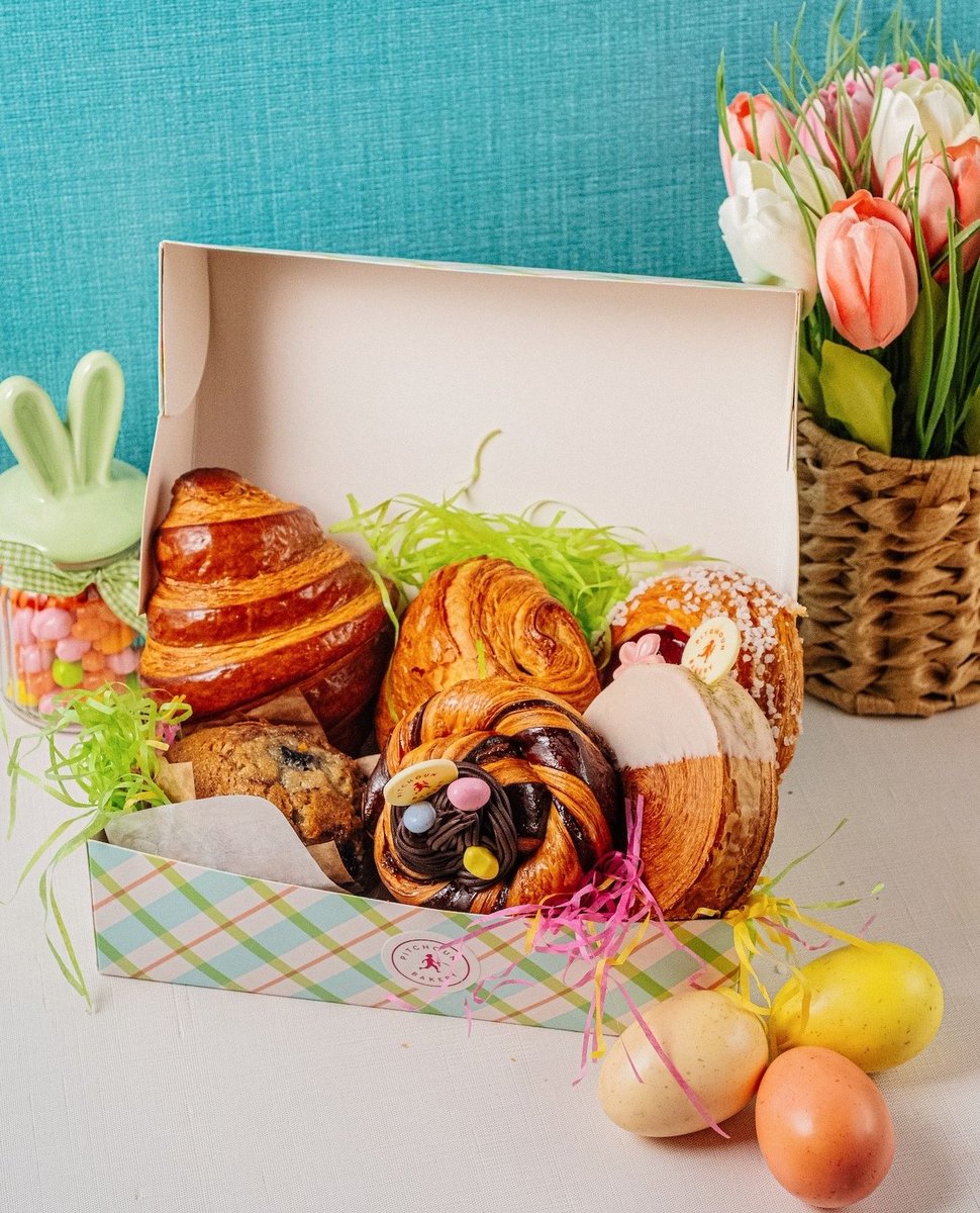 Pitchounbakery's tweet image. Celebrate #Easter the sweetest way 🐣✨ Our #pastrybox is filled with 6 handcrafted seasonal #pastries—made for sharing, or not 😉!! Preorder now before they’re gone!
#losangeles #pitchounbakery