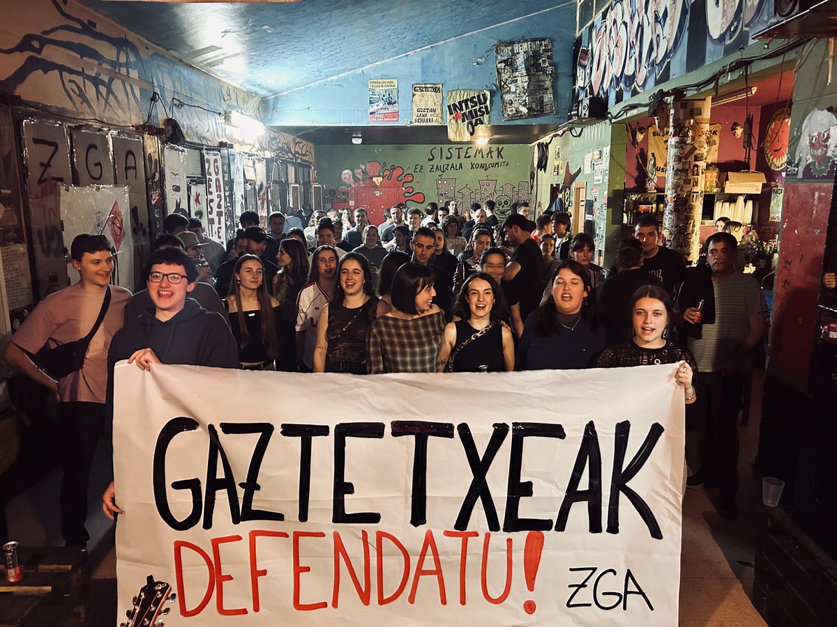 XXXVI. URTEMUGAKO EGUNA

Hemen urtemugako egunak utzitako irudi batzuk!

Eskerrik asko @yk__riders goizian sortutako giruatik, ta nola ez bertsiyo gauian parte hartu zenuen danoi eo gaztetxea gerturau ziñatenoi!

Lanian jarraituko deu🔥 

ANTOLAKUNTZA ETA BORROKA!