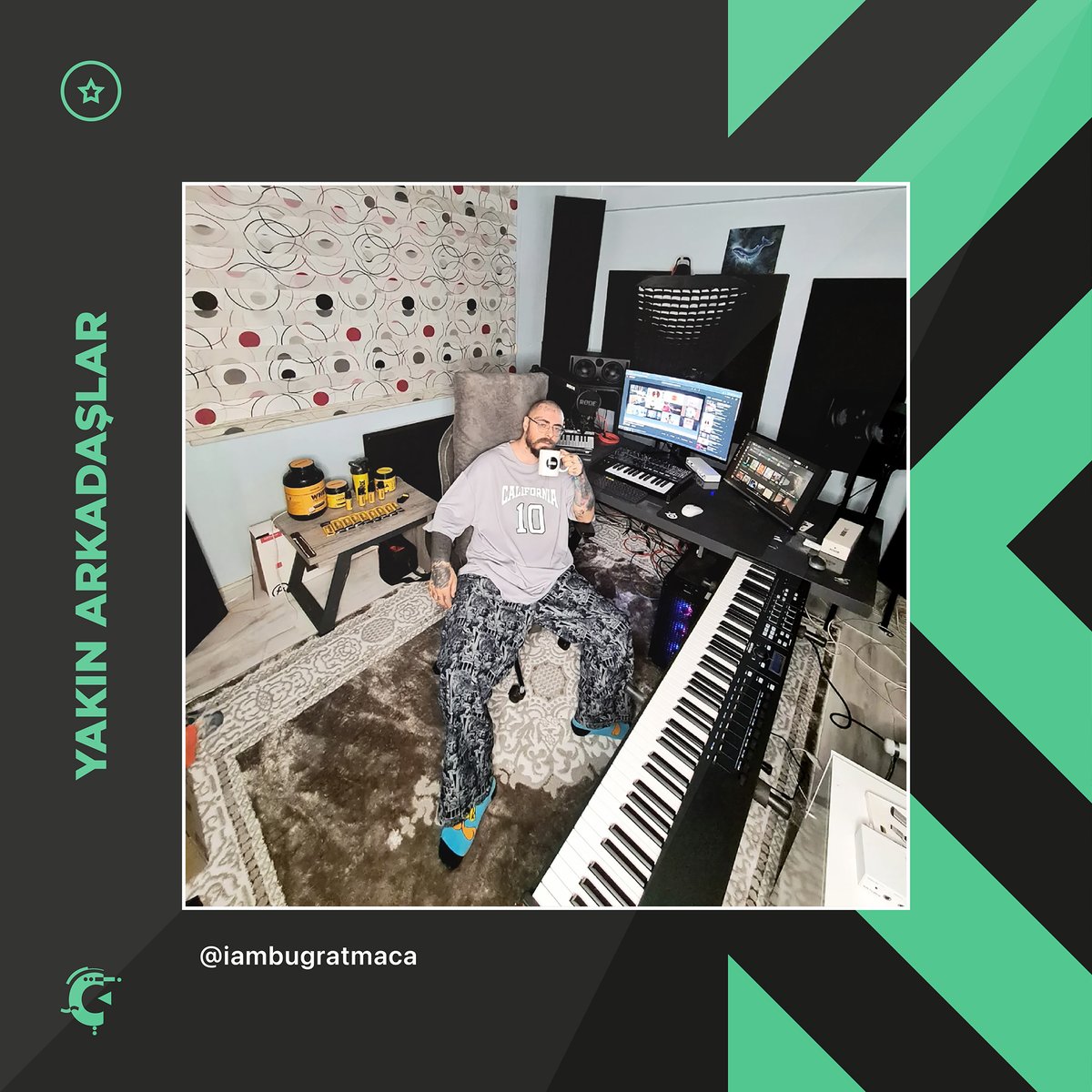 CompelMusic's tweet image. Buğra ve yakın arkadaşı @ArturiaOfficial KeyLab Essential 88 🫂

📸 IG/iambugratmaca
🔗 compel.com.tr/klavyeler/218-…

Sen de yakın arkadaşınla bir fotoğrafını paylaş, %20 indirim kuponu kazanma şansını kaçırma! 😉

#Compel #Arturia #KeyLab @ArturiaTurkiye