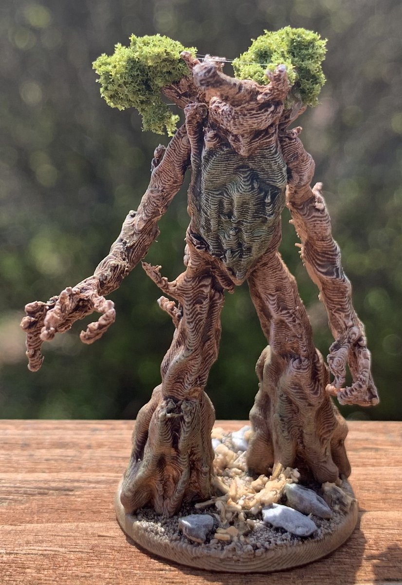 LMT_Studio's tweet photo. Another 3D printed Ent.  This time Treebeard in 10mm from Rengald on Thingiverse (https://t.co/x7BOrqk4YD).  #10mm #lotr #wargame #middleearth https://t.co/SDD3RIgbFq