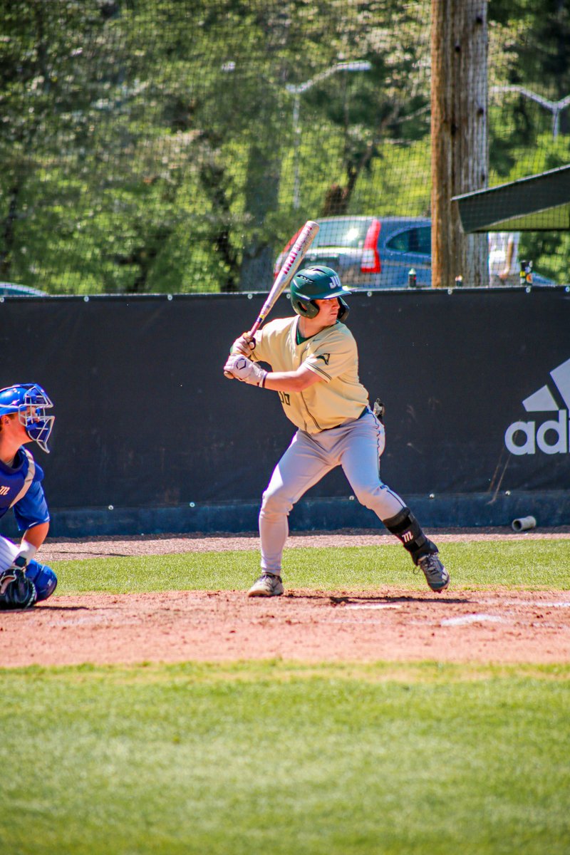 T5 | JAX 7 UWG 0

Carson Stevens joins the party with a two-RBI single! 🐬

📺:uwgathletics.com/watch/live
📊:uwgathletics.com/sidearmstats/b…

#𝗝𝗨𝗣𝗵𝗶𝗻𝘀𝗨𝗽 | #𝗦𝗼𝗪𝗵𝗮𝘁 | #𝗝𝘂𝗶𝗰𝗲𝗨𝗻𝗶𝘃𝗲𝗿𝘀𝗶𝘁𝘆