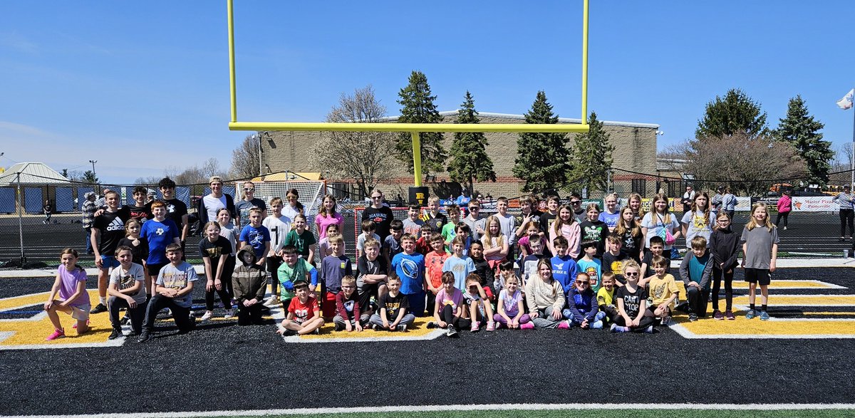 Mrs. Weber tweet media