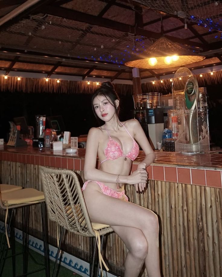 Soda829aa's tweet photo. มีแต่ปัญหารุมเด้า
 เดี๋ยวกูก็เด้ากลับแม่ง .. 
.
.
#deprem #Beckysangels #XFestivalxPPKRIT #JENCHELLA #XFestival2025 #thomaskong #โทมัสก้อง #Songkran2025 https://t.co/JCKBXpmUpu