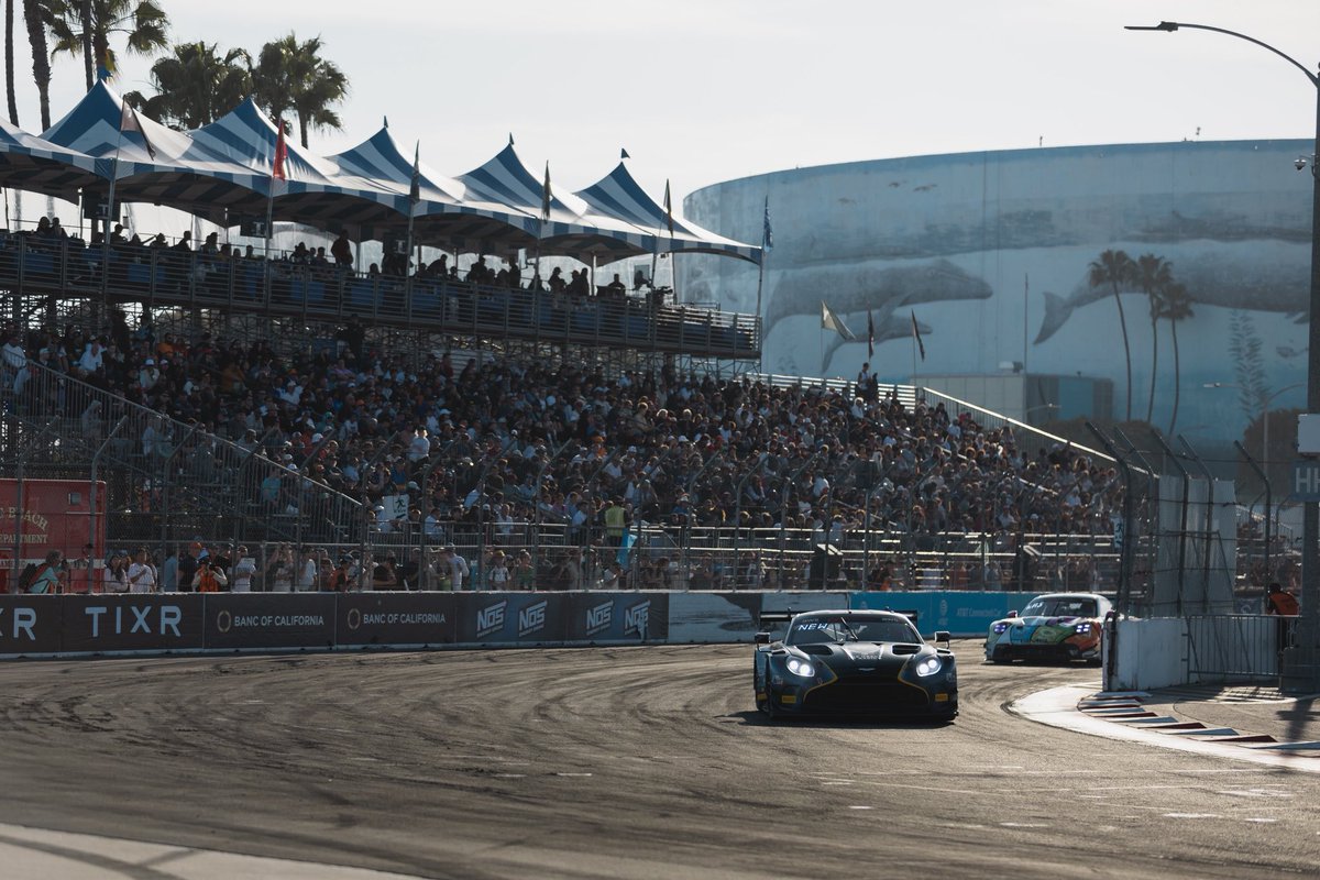 Heart_Of_Racing's tweet photo. Time for SRO race ✌️
Gray rolls off from 6th.
Tune in on SRO https://t.co/yk8z1XM0yW
#AstonMartin | #HeartofRacingTeam | #GPLB | #GTAmerica https://t.co/lFtyY2IwXC