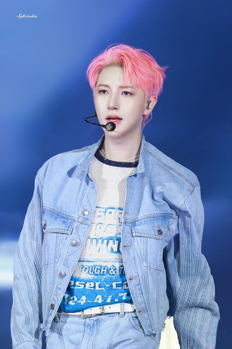 NctActually's tweet photo. Renjun pink hair era is back again 🌸💝🎀💗✨

#RENJUN #런쥔 #황런쥔 #仁俊 #黄仁俊 #ロンジュン #NCT런쥔 #NCTDREAM #NCT
cr. Softcookiee323 https://t.co/vjcB4QTu0N