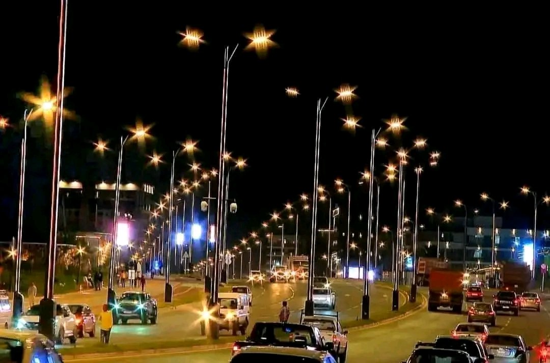 sifansifan36's tweet photo. This is not a #Nework or #Beijing.!
The Addis Ababa, the capital of Africa, is shining in this way tonight.!!
#አዲሷ አዲስ አበባ በአዲስ ገጽታ ውደ ሁለንተናዊ ከፍታ🌹🌹
@ali_naka @_AfricanUnion @inside_afric @SuluhuSamia @CyrilRamaphosa @UgandaMFA @Sanusi90064 @hawelti https://t.co/ahlLC54FIp