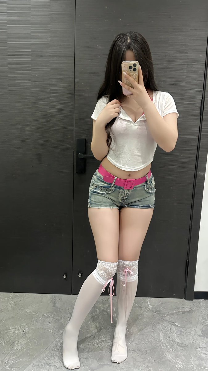 来这里的第一天，原来大家都在这玩，之前只是听别人说，这里尺度很大，打开新世界的感觉🤪🤪 https://t.co/heKYRMtABX