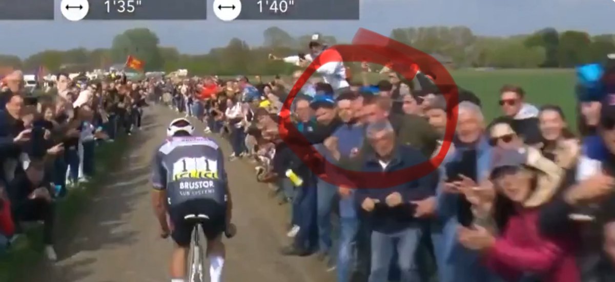 marcelvdijkh's tweet photo. @BenjiNaesen De derde persoon na de kleine man https://t.co/5rgFbnRmrv