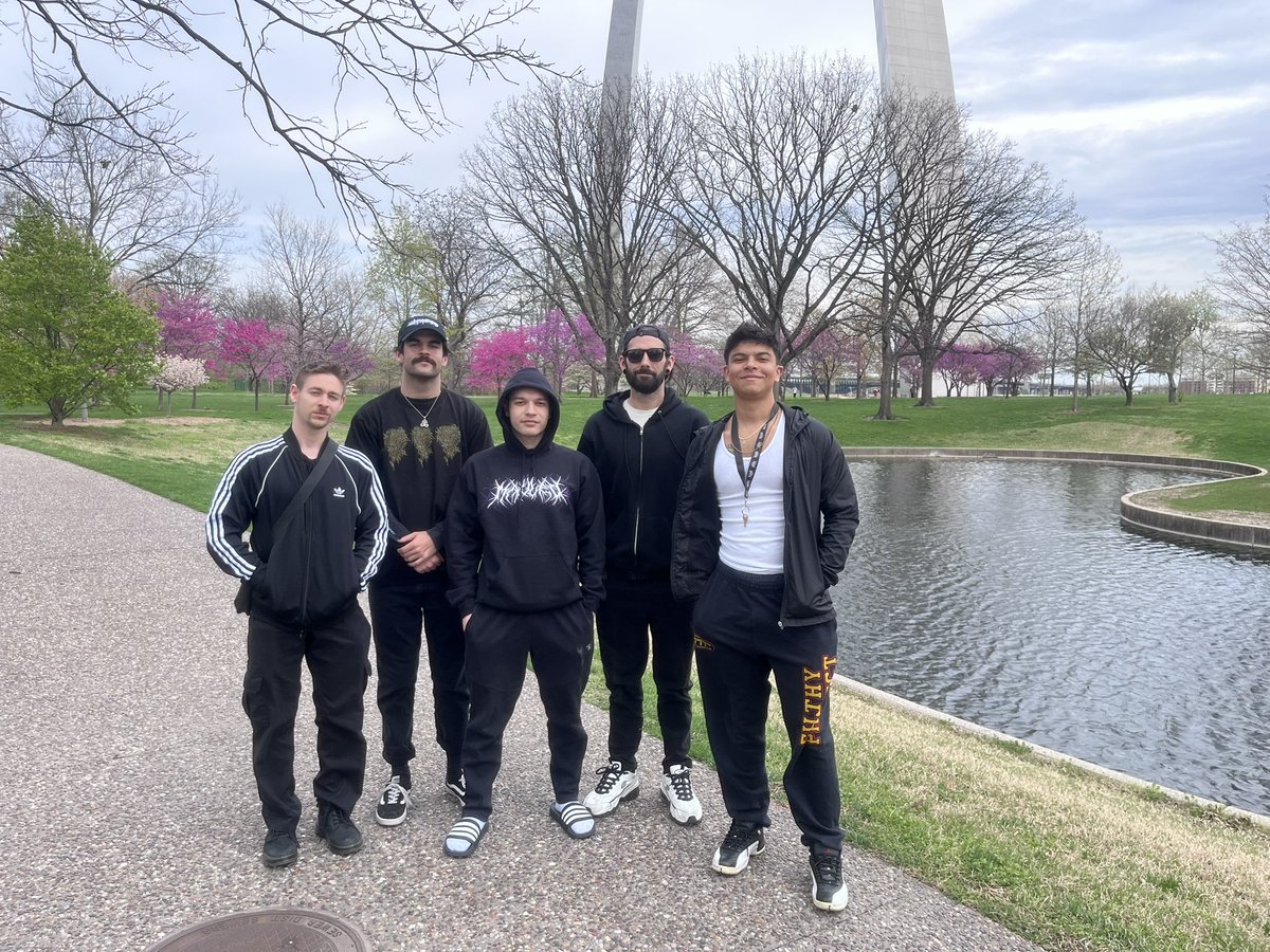 tracheotomymp3's tweet photo. Couple shows with @fitforanautopsy kicked ass, now heading back east to do some routing shows back home. 🐊 https://t.co/HYPxP4FaUM
