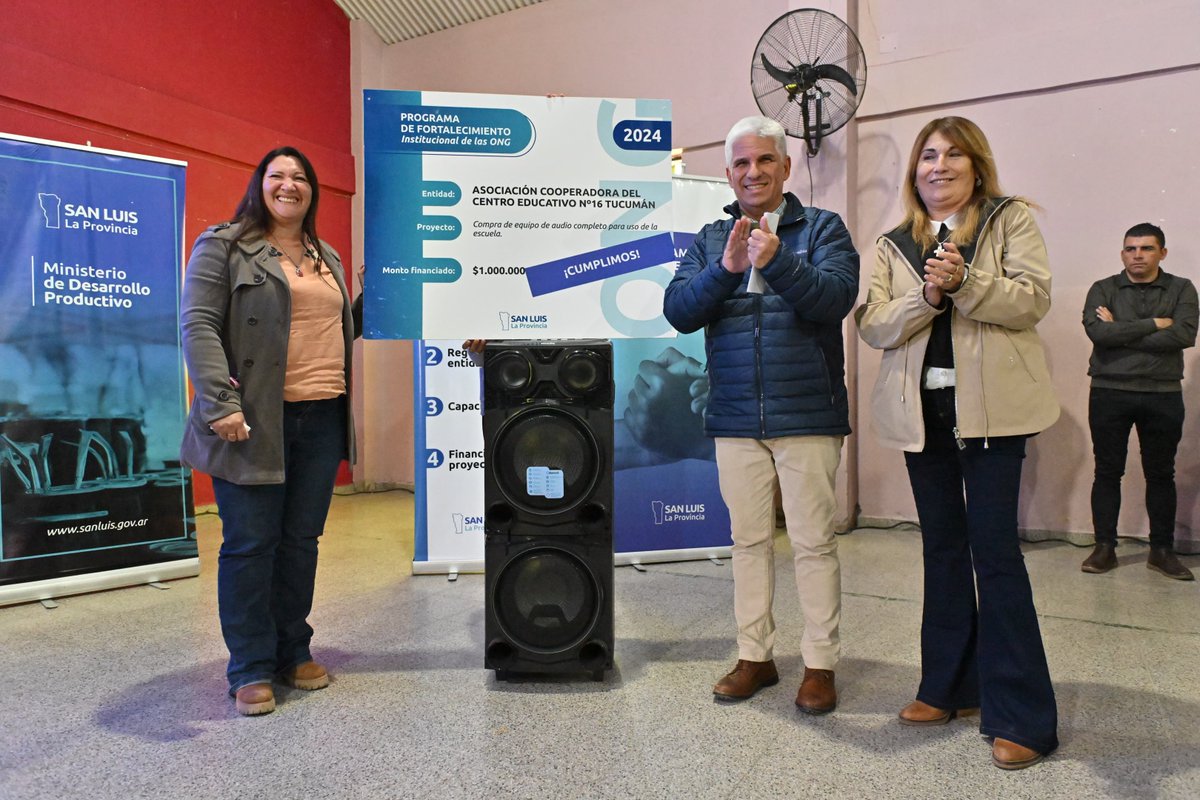 Entregamos en Beazley creditos a emprendedores de Mi Primer Emprendimiento y Mi Próximo Paso, y financiamiento a proyecto sociales de Instituciones de la localidad.
Seguimos llegando a cada rincón de la provincia con las políticas públicas que los sanluiseños necesitan