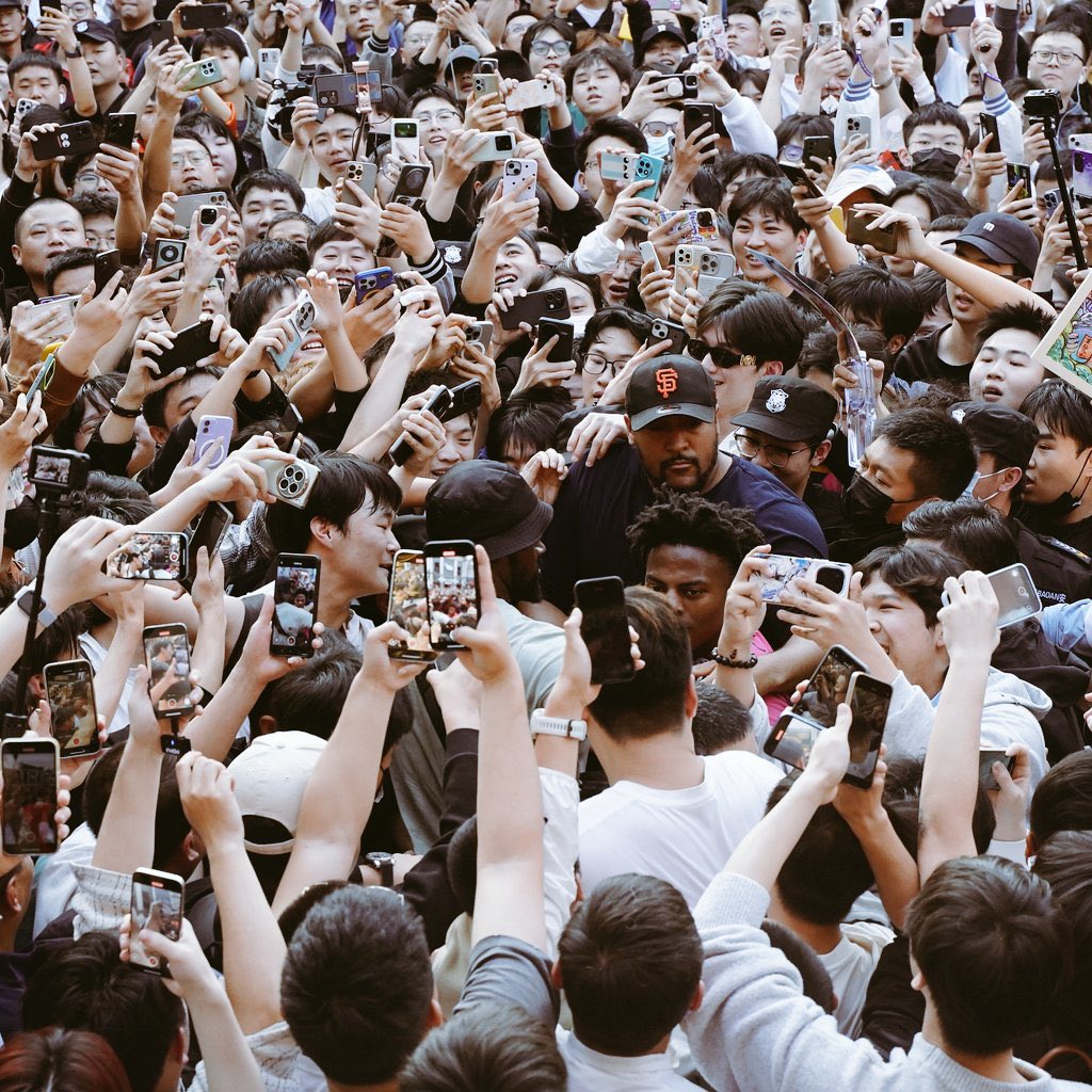 After officially finishing his legendary China tour, Speed accumulated over 3 BILLION+ views across TikTok, Instagram, X, and YouTube 🔥🇨🇳