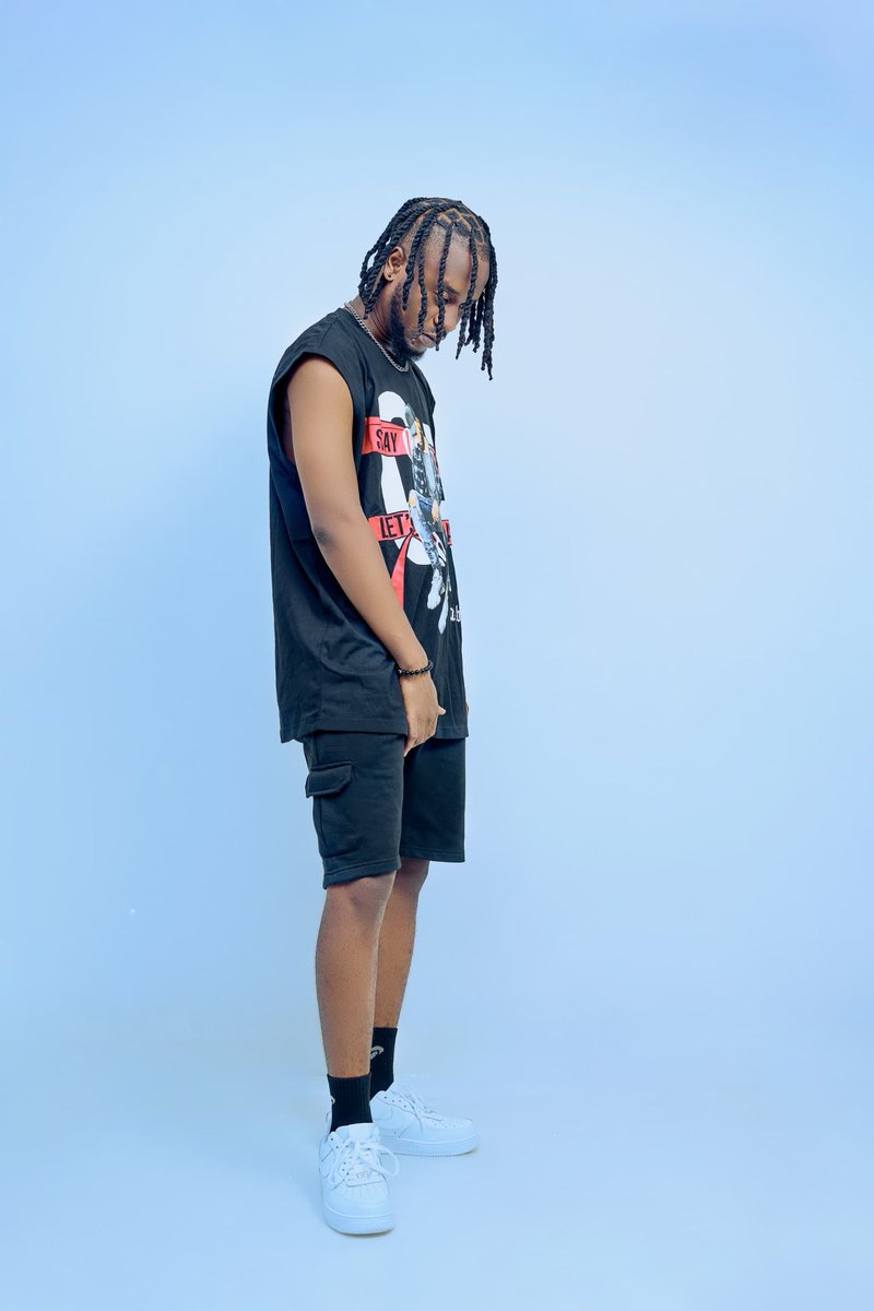 À l'amour, la gloire, l'argent, la loyauté, la justice, je préfère LA VÉRITÉ 🙏🏾

+1 For the Number One 🎉🤍
Crédit photo: @WinsVisual