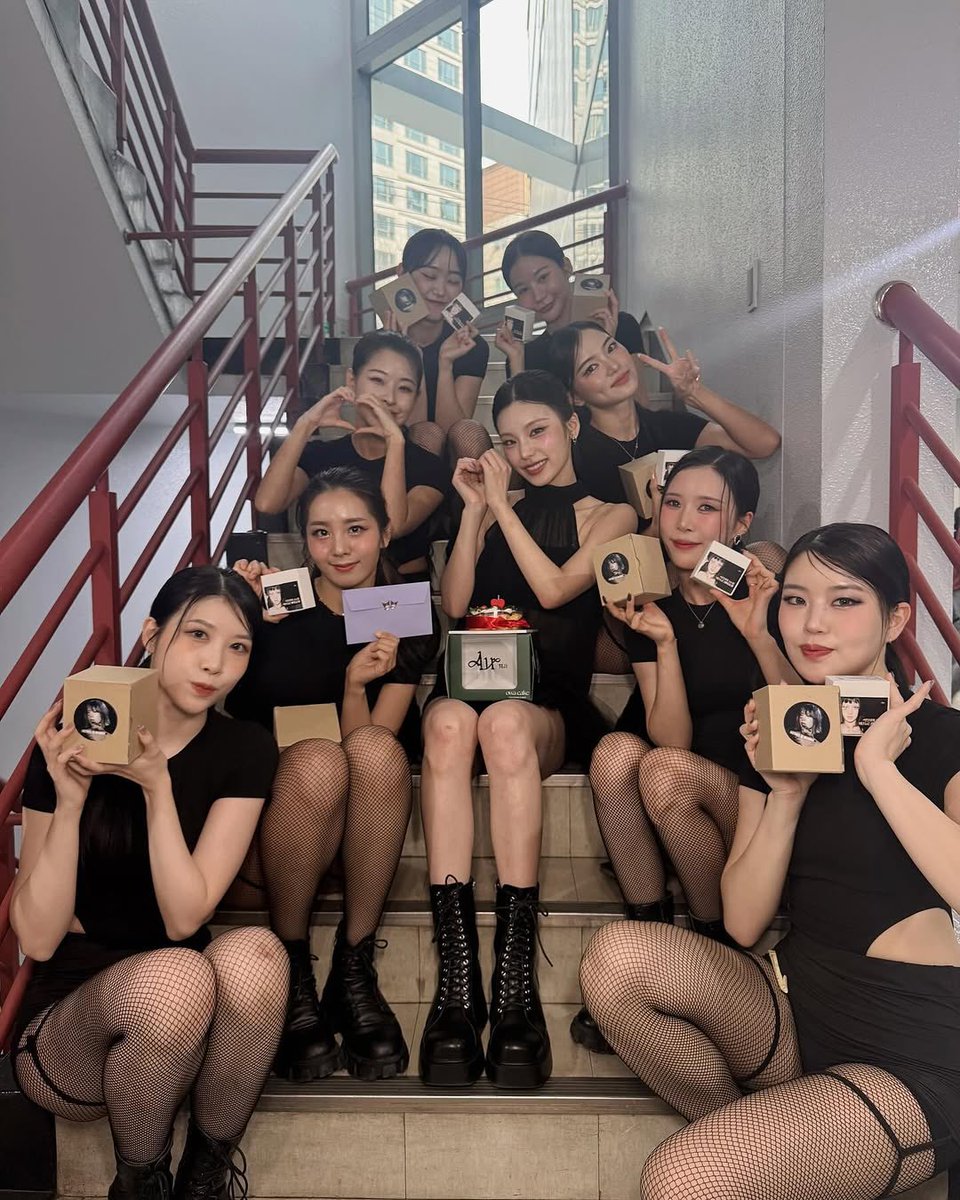 <a href="/thewintzy/">𝐖𝐈𝐍𝐓𝐙𝐘 ･ 있지</a> 우리 에어지지 말자..💫