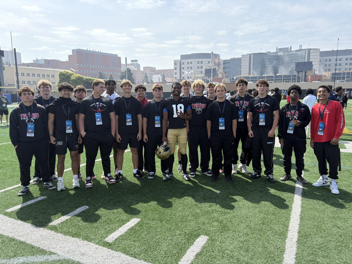 Tritonfootball's tweet photo. The Tritons wrapped up Spring Break with a visit to @UCLAFootball Great to see @_nickbilloups and @MelPasquale1 

Thank you to @DeShaunFoster26 for hosting and taking the time to speak with our players after    UCLA will always be a special place for our Tritons! #livelikenick 🙏 https://t.co/oS4zfMo9hG