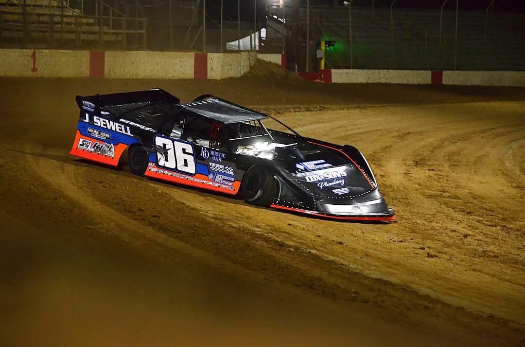 Christian Thomas Wins Ultimate Season Opener At Lake View

FULL STORY AT: (20+) Facebook