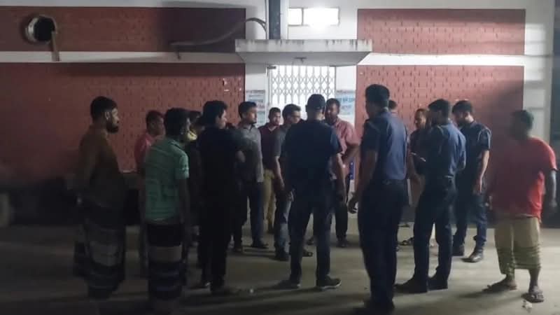 বিদেশ যাত্রা নিয়ে উপহাস করায় হামলা, নিহত – ০১