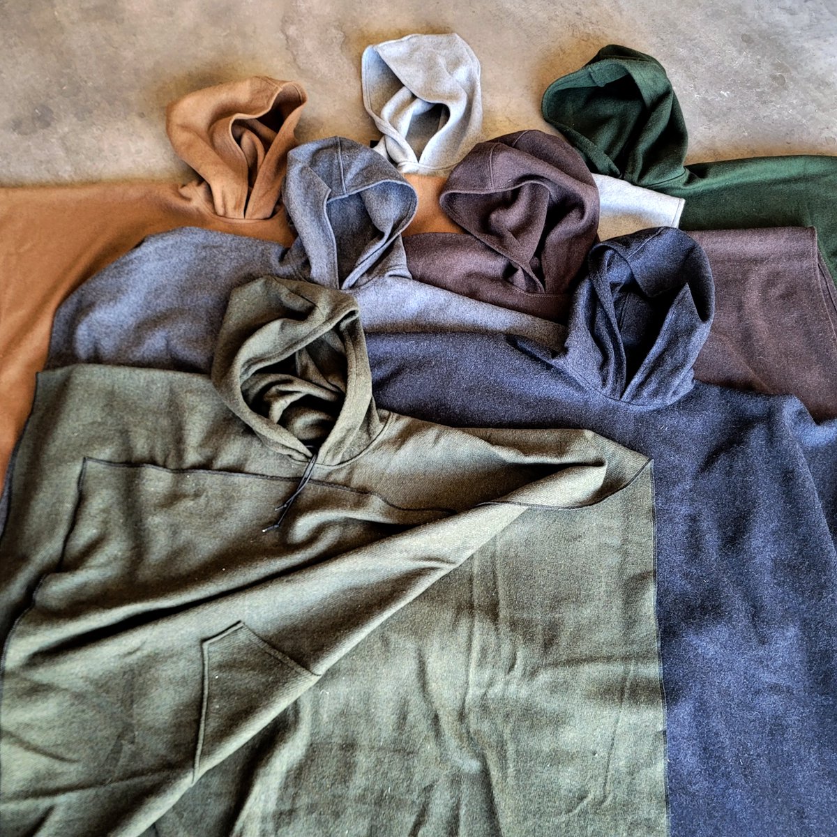 5StarAlts's tweet image. Updated Poncho line-up
#familyphoto