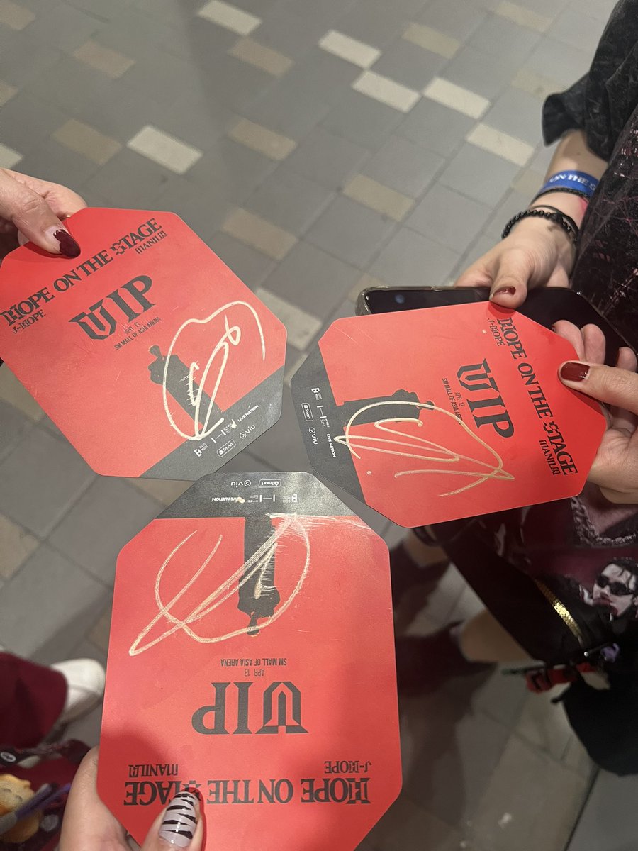 Keina ✨ tweet media