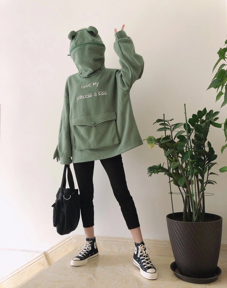 これは面白い服です。
仮面ライダーです。🤭