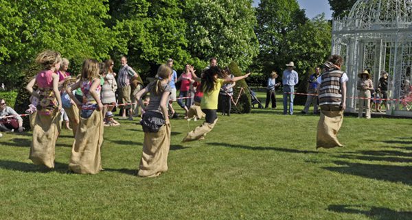 We’re almost through the Easter holidays now and our What’s On has you covered for the best places to enjoy. There's Thomas and friends, a Medieval festival, Professor Crump, Easter Egg hunts and the Easter bunny himself! Click on the link in our bio, or pick up a copy locally.